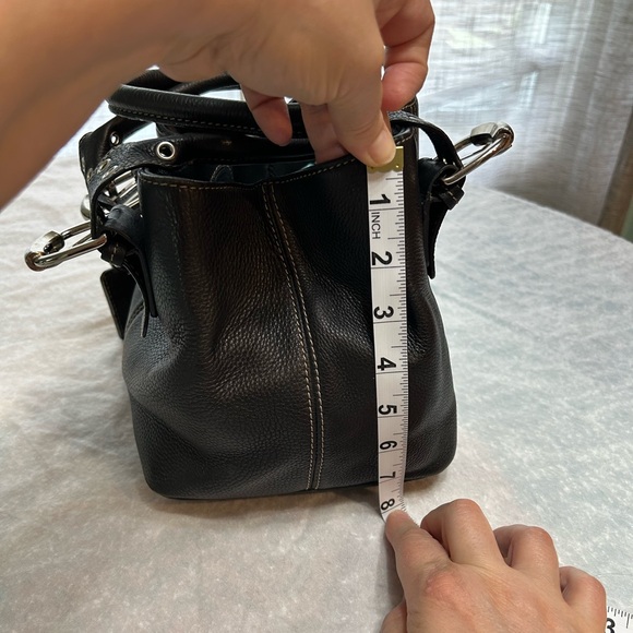 Black Leather Women’s Tignanello Bag - Picture 2 of 6